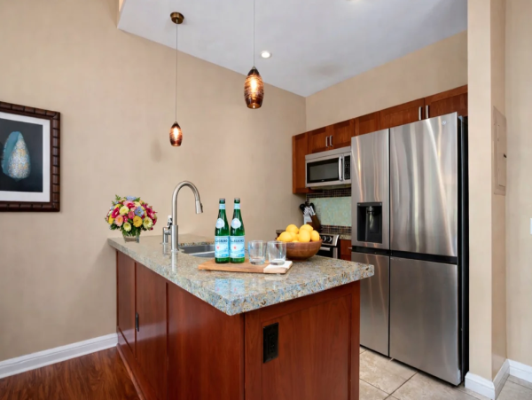 Luxurious Maui Beachfront Villas - Perfect For Families & Groups